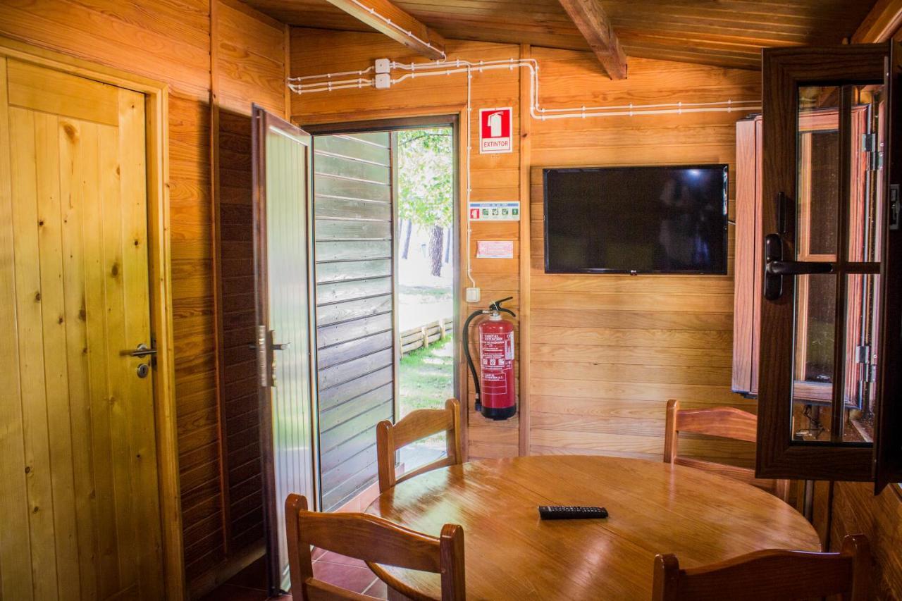 Janeiro de Baixo Xisto Camping מראה חיצוני תמונה